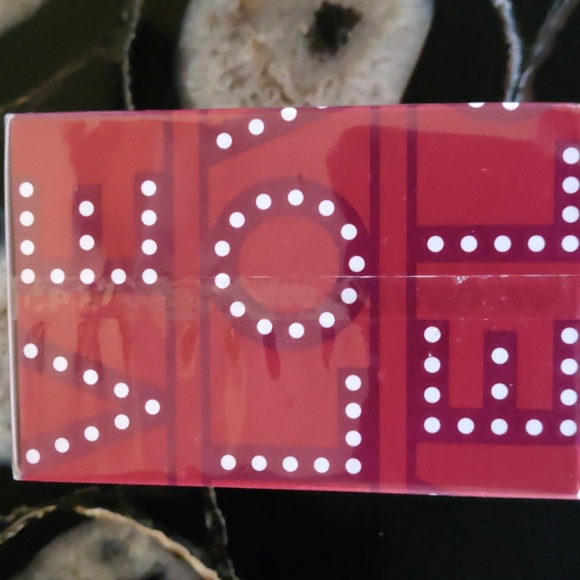 ESCADA SHOW ME LOVE Eau de Parfum for women Limited Edition. 3.3 oz - Picture 6 of 14